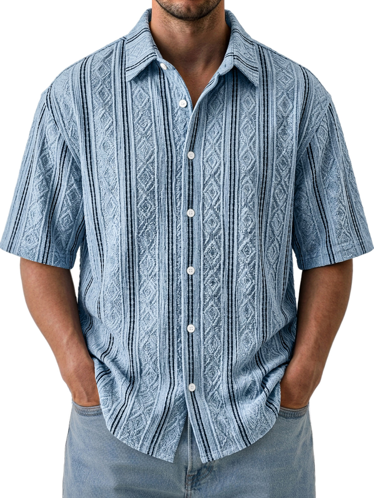 Casual, structured, breathable men's shirt with short sleeves and collar