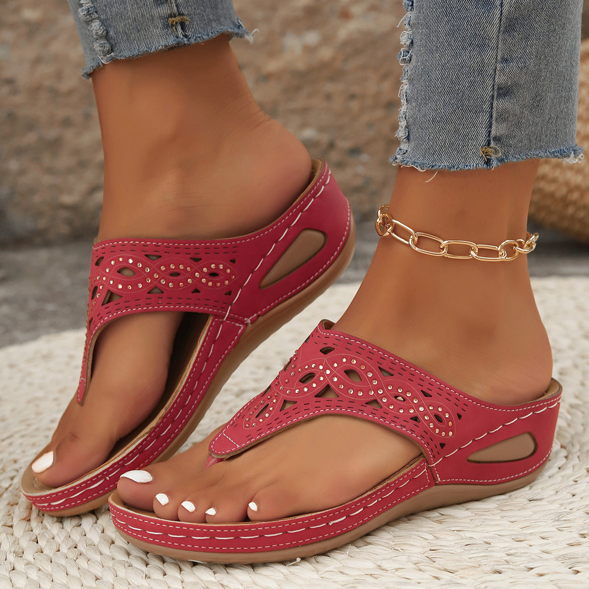 ⏰Last Day 70% OFF 🔥 Breathable comfort sandals with cut-out and non-slip sole
