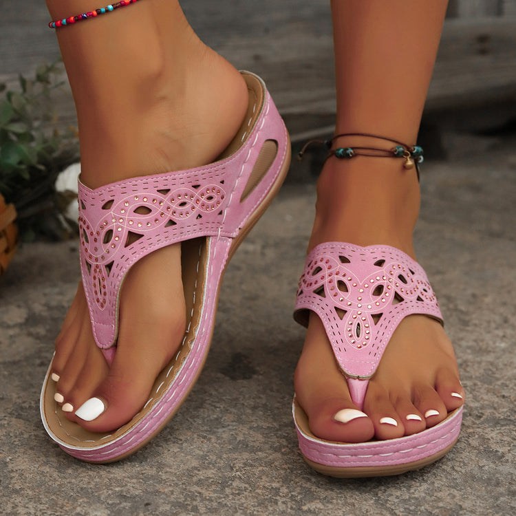 ⏰Last Day 70% OFF 🔥 Breathable comfort sandals with cut-out and non-slip sole
