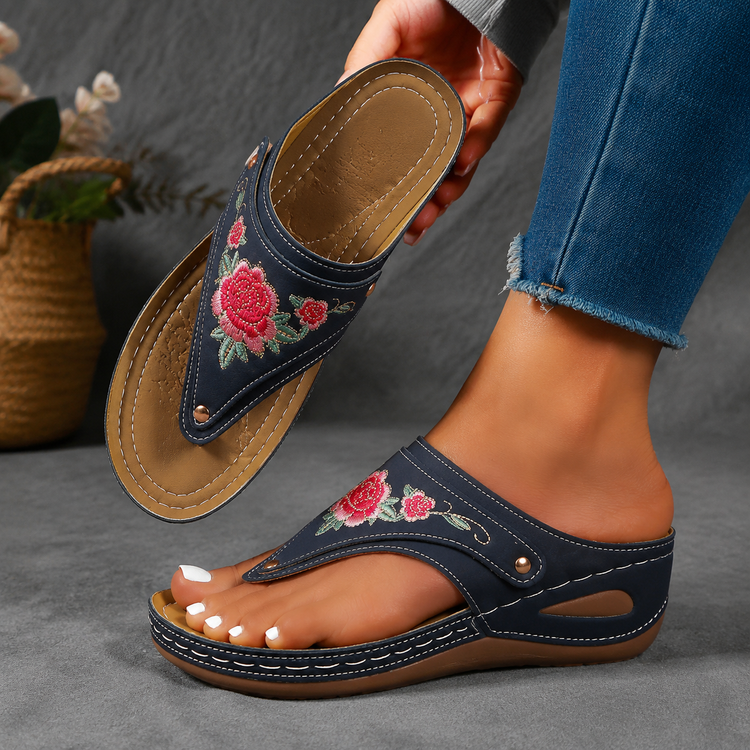 ⏰Last Day 70% OFF 🔥 Breathable petal style sports sandals with non-slip sole.