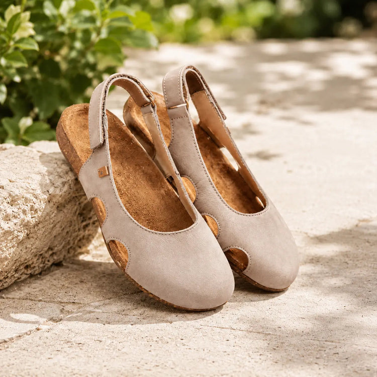 Women Comfort Flat Sandals – Cushioned Adjustable Strap Summer Walking Shoes