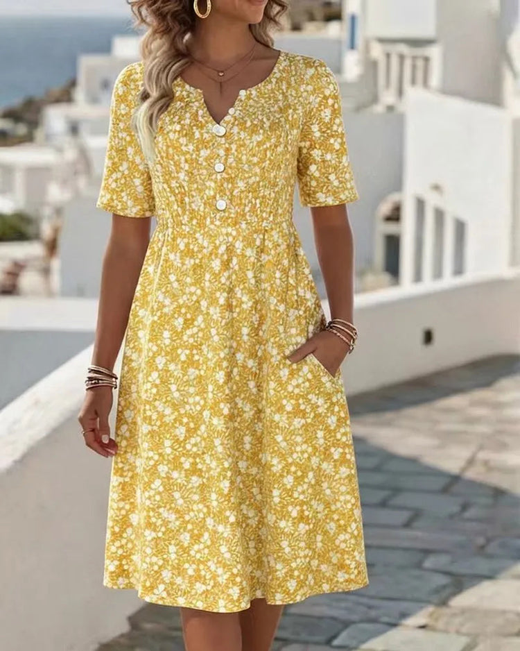 Lightweight floral A-line dress with a ruffled collar – timeless & feminine