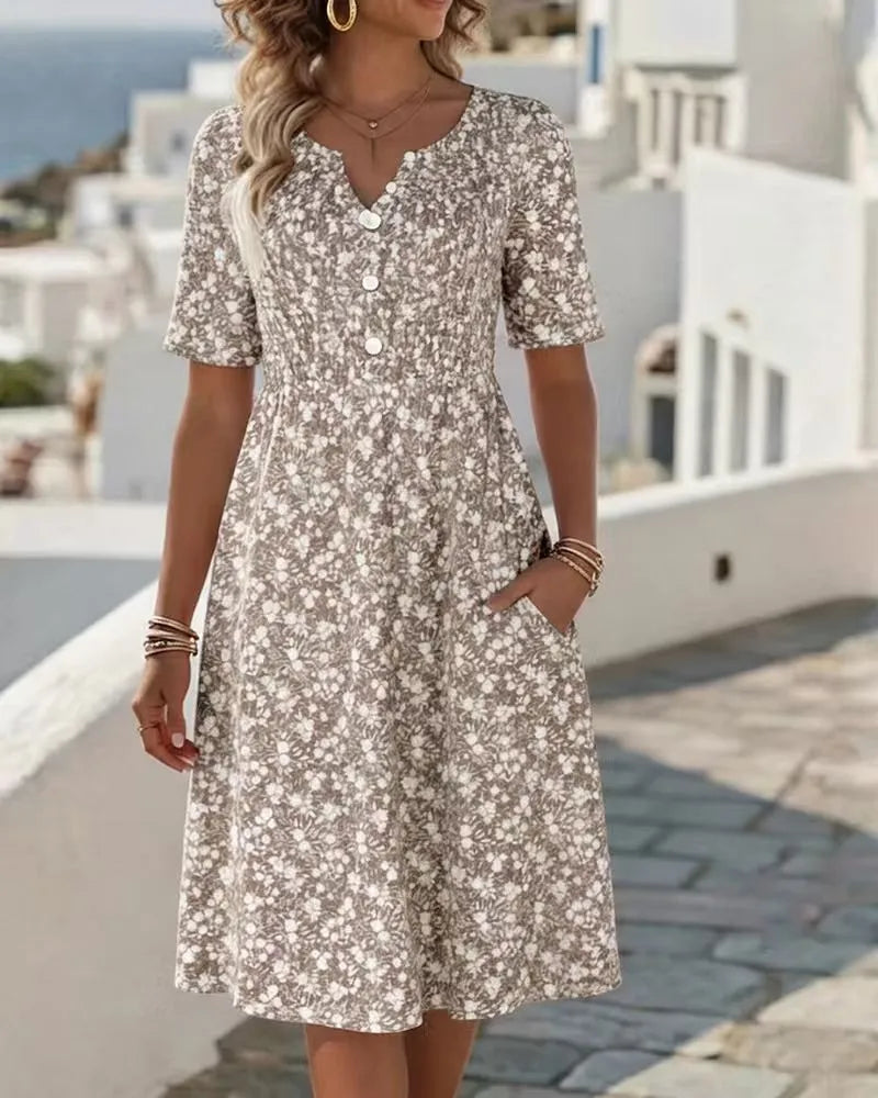 Lightweight floral A-line dress with a ruffled collar – timeless & feminine